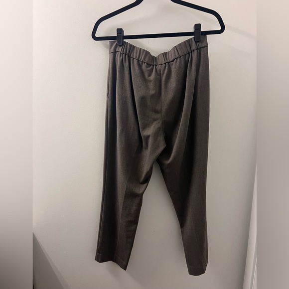 Aritzia Babaton Conan Cropped Trouser, size 6 - Picture 3 of 5